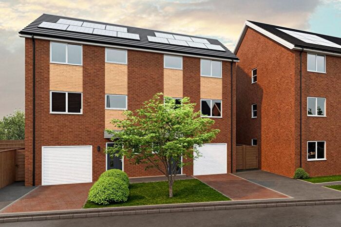 4 Bedroom Semi Detached House For Sale In Gadds Green, Taunton, TA1