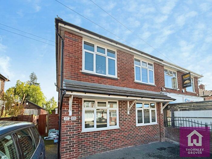 2 Bedroom Flat To Rent In Russell Road, Salford, Greater Manchester, M6