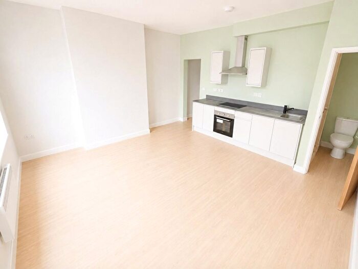 Studio To Rent In Merridale Lane, Wolverhampton, WV3