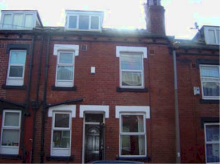 2 Bedroom Terraced House To Rent In Harold View, Hyde Park, Leeds, LS6