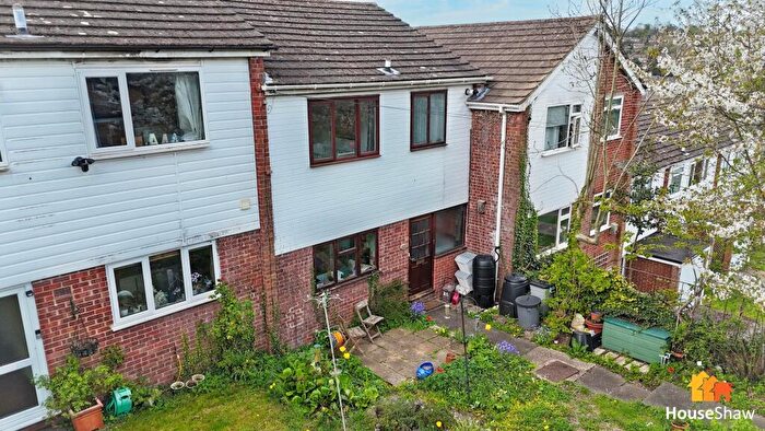 3 Bedroom Terraced House For Sale In Birch Way, Chesham, HP5