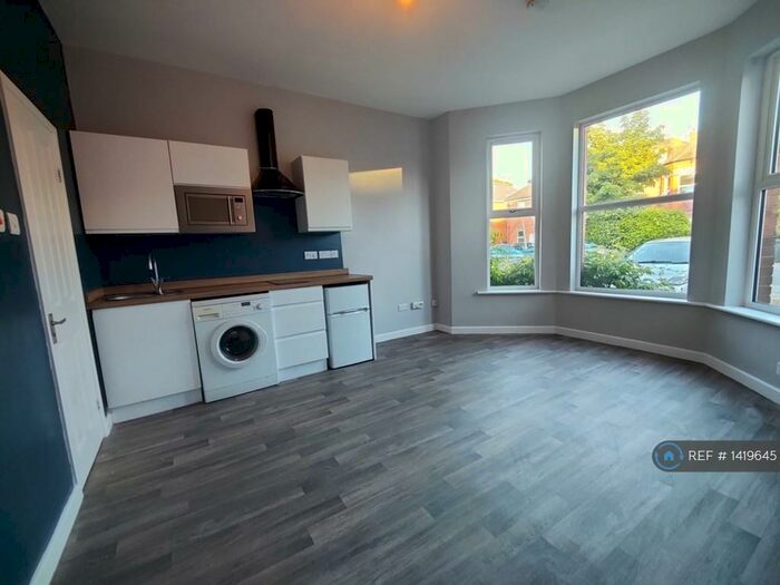 Studio To Rent In Carysfort Road, Bournemouth, BH1