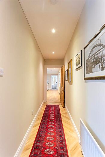 2 Bedroom Flat To Rent In Burdon Terrace, Jesmond, Newcastle Upon Tyne, NE2