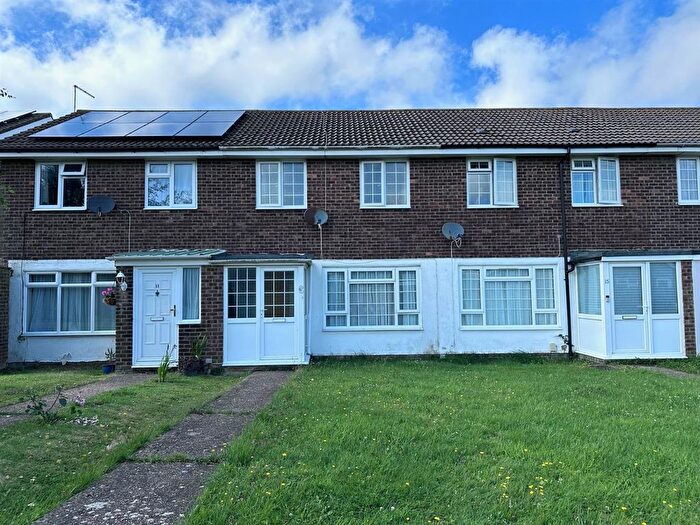 3 Bedroom Terraced House For Sale In Laburnum Walk, Eastbourne, BN22