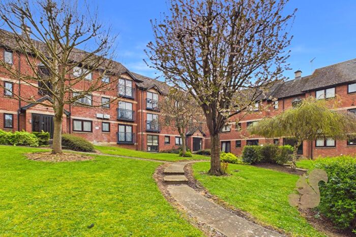 2 Bedroom Flat For Sale In Claremont Heights, Colchester, CO1