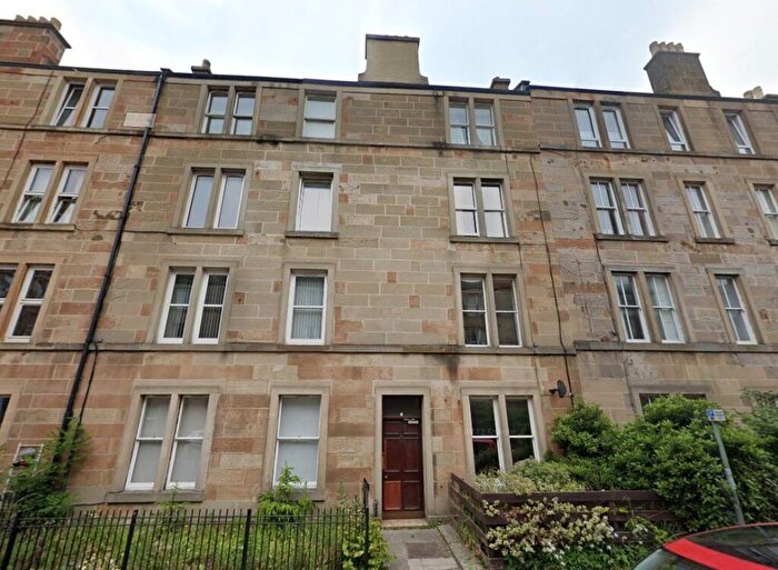 2 Bedroom Flat To Rent In Caledonian Place, Edinburgh, EH11