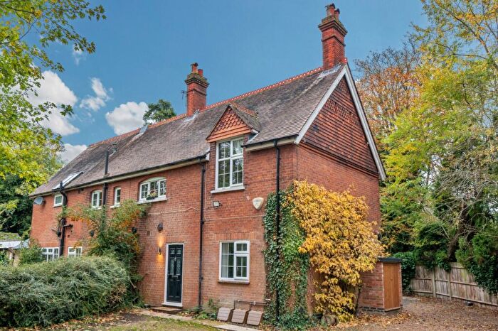 2 Bedroom Flat To Rent In Rookery Lane Bromley, BR2