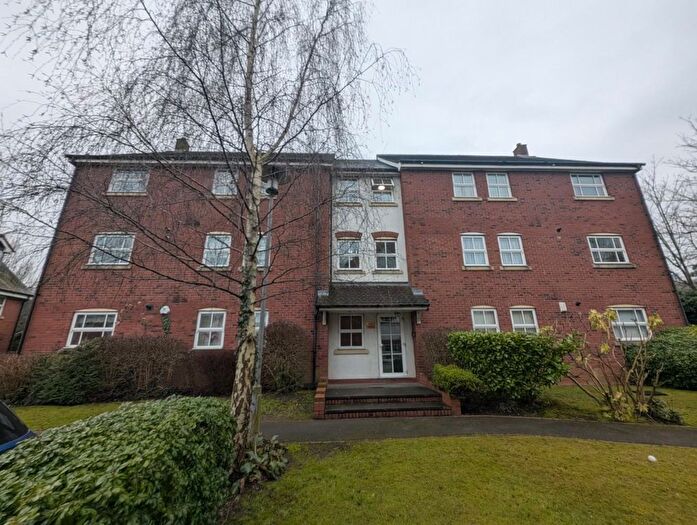 3 Bedroom Flat To Rent In Fazeley Close, Solihull, B91