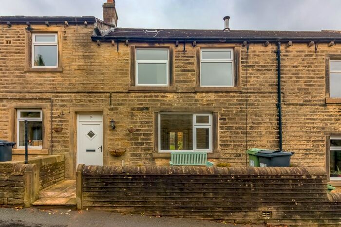 3 Bedroom Terraced House To Rent In Field End Lane, Holmbridge, Holmfirth, HD9