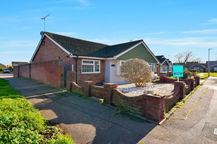2 Bedroom Bungalow For Sale In Teigngrace, Bishopsteignton Location, Shoeburyness, Essex, SS3