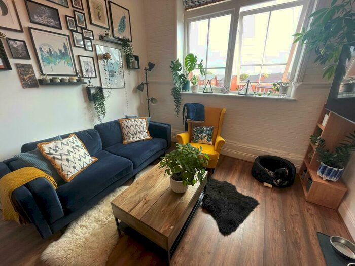 1 Bedroom Flat To Rent In Crocketts Lane, Smethwick, Birmingham, B66