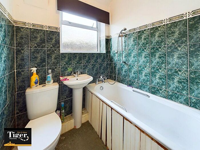 3 Bedroom Terraced House For Sale In Waverley Road, Preston, PR1