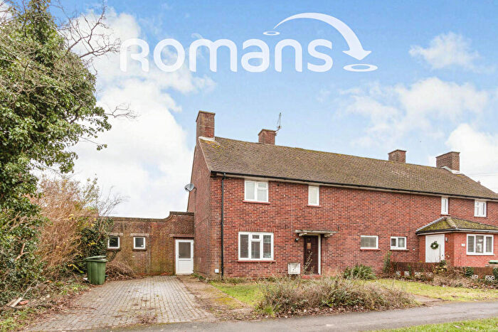 3 Bedroom Semi-Detached House To Rent In Pemerton Road, Basingstoke, RG21