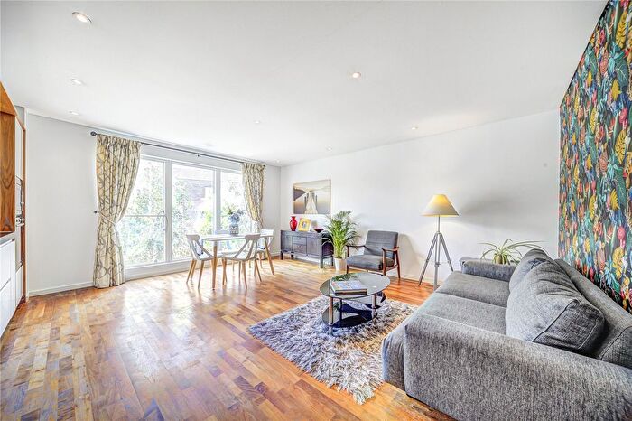 2 Bedroom Flat To Rent In Blueprint Apartments, - Balham Grove, London, SW12