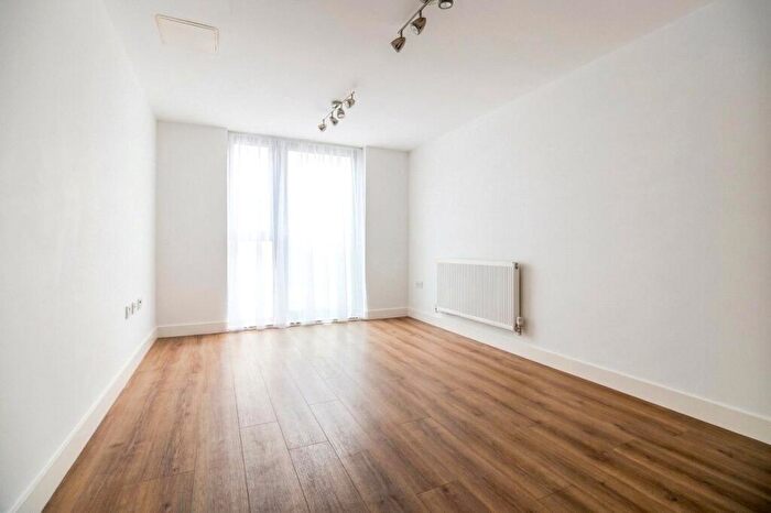 2 Bedroom Apartment To Rent In Armidale Place, Montpelier, Bristol, BS6
