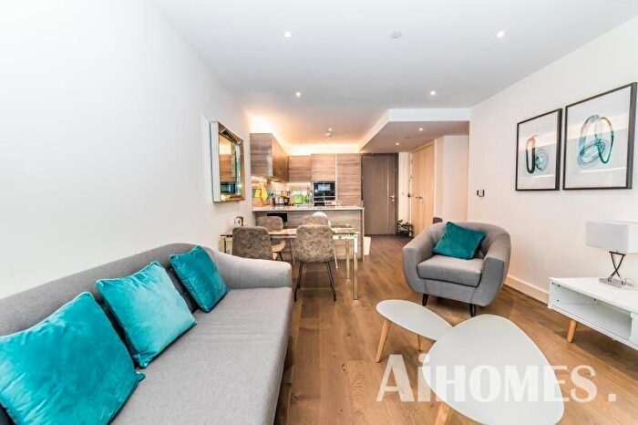 2 Bedroom Flat For Sale In Deveraux House, Duke Of Wellington Avenue, London, SE18