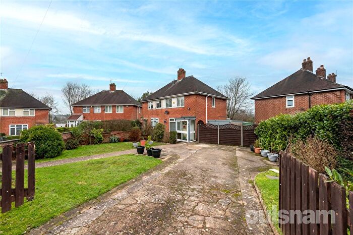 2 Bedroom Semi Detached House For Sale In Kenley Grove, Kings Norton, Birmingham, B30