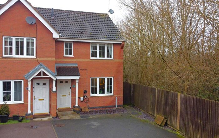 3 Bedroom End Of Terrace House For Sale In Buttercup Avenue, Donisthorpe, DE12