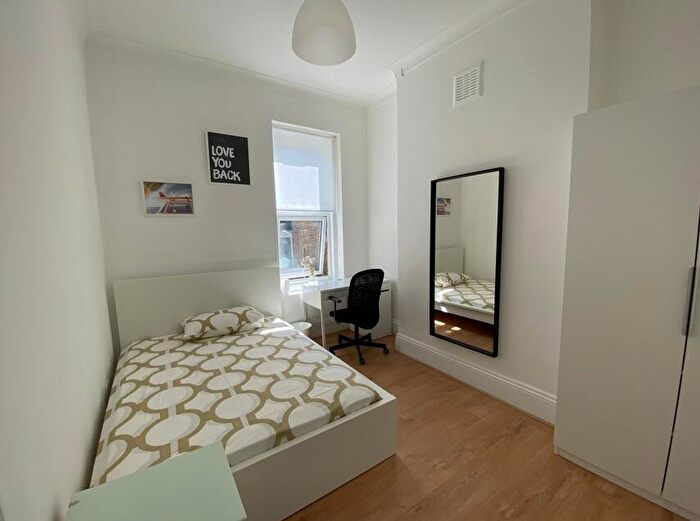 1 Bedroom Flat To Rent In Floyd Road London, SE7