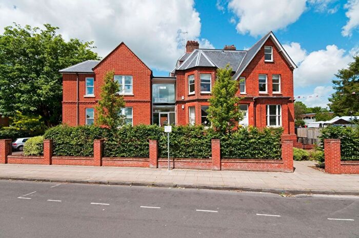 1 Bedroom Flat To Rent In Norman Road, Winchester, SO23