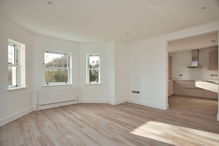 2 Bedroom Flat To Rent In Augusta Gardens, Folkestone, CT20