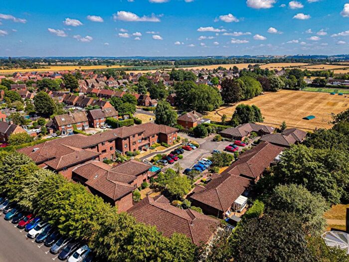 1 Bedroom Flat For Sale In Knights Lane, Tiddington, Stratford-Upon-Avon, CV37