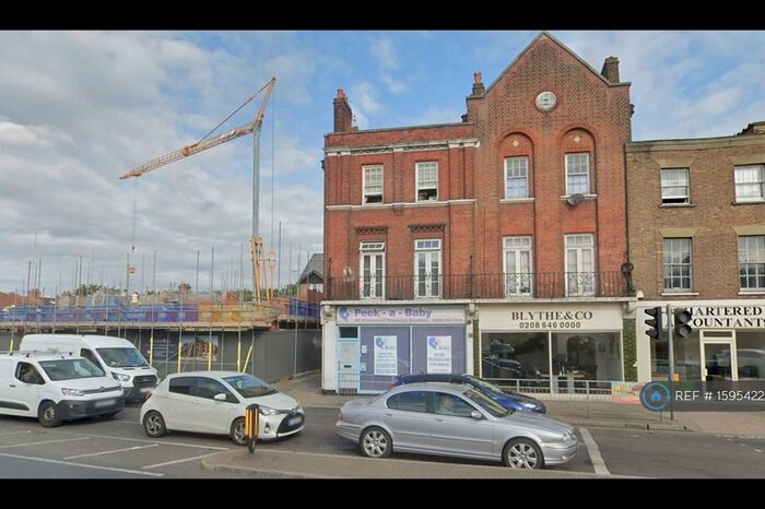 Studio To Rent In London Road, Mitcham, CR4