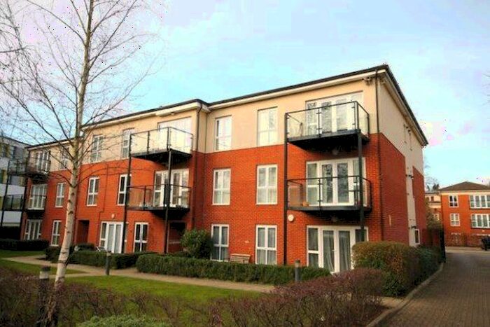 2 Bedroom Flat To Rent In Kendra Hall Road, South Croydon, CR2