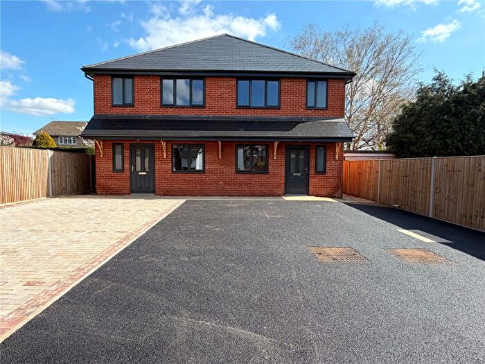 3 Bedroom Semi-Detached House For Sale In Merryoak Road, Southampton, Hampshire, SO19