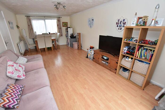 3 Bedroom End Of Terrace House For Sale In Cricket Field Green, Nailsea, BS48