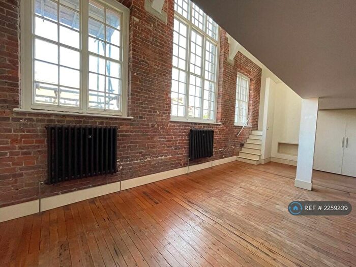 2 Bedroom Flat To Rent In Hanover Lofts, Brighton, BN2