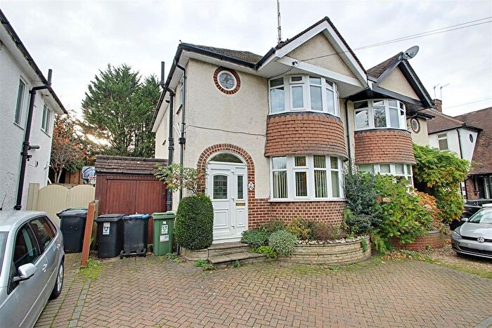 3 Bedroom Semi Detached House For Sale In Ridgeway Close, Hemel Hempstead, HP3