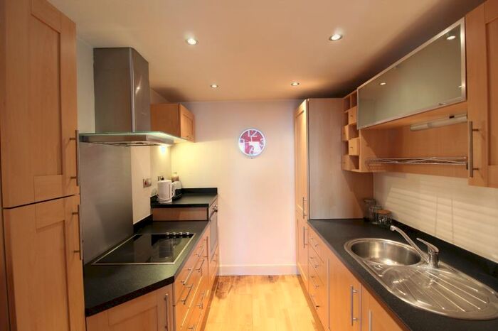 1 Bedroom Apartment To Rent In Crozier House, Leeds Dock, LS10