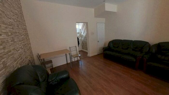 3 Bedroom Terraced House To Rent In Lindum Street, Manchester, M14