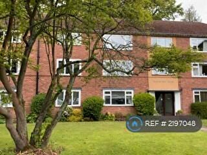 1 Bedroom Flat To Rent In Trotsworth Court, Virginia Water, Surrey, GU25