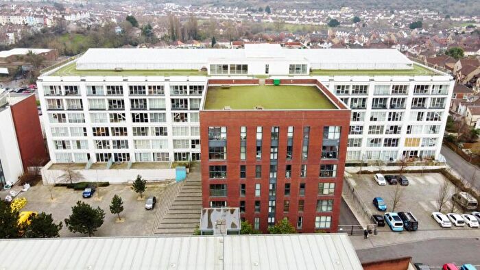 1 Bedroom Flat To Rent In Airpoint - Bedminster, BS3