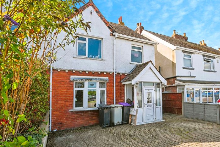 3 Bedroom Semi-Detached House For Sale In Sea Road, Chapel St. Leonards, Skegness, PE24