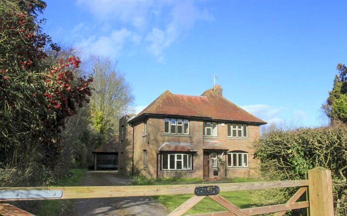 4 Bedroom Detached House For Sale In Wishford Road, Middle Woodford, SP4