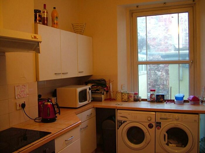7 Bedroom Maisonette To Rent In Lower Church Lane, Kingsdown, Bristol, BS2