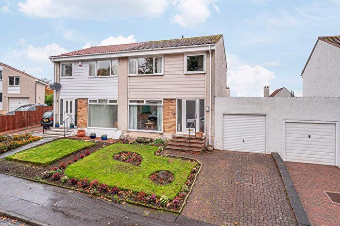 3 Bedroom Semi Detached House For Sale In Hillcrest Avenue, Kirkcaldy, KY2