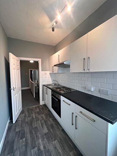 1 Bedroom Flat To Rent In High Street, Rhos, LL14