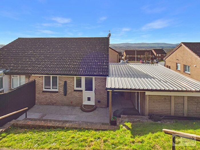 2 Bedroom Semi-Detached Bungalow For Sale In Fouracre Way, Kingsteignton, TQ12