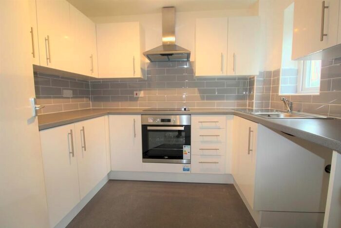 2 Bedroom Flat To Rent In Mandeville Court, London, E4
