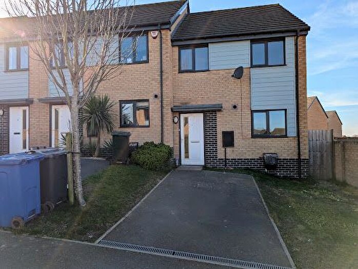 2 Bedroom Semi-Detached House To Rent In Isinglass Drive, Doncaster, DN12