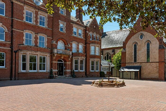 Studio For Sale In Canterbury Road, Westgate-On-Sea, Kent, CT8