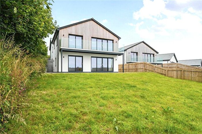 5 Bedroom Detached House For Sale In Kendall Park, Polruan, Fowey, Cornwall, PL23