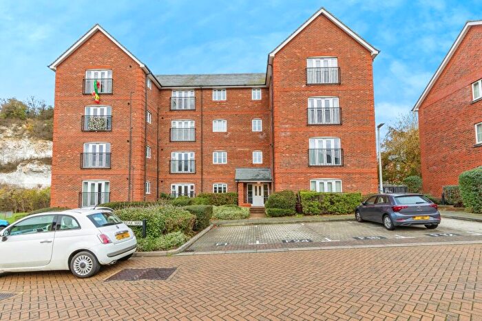 2 Bedroom Flat For Sale In Tucano Court, Silver Streak Way, Rochester, Kent, ME2