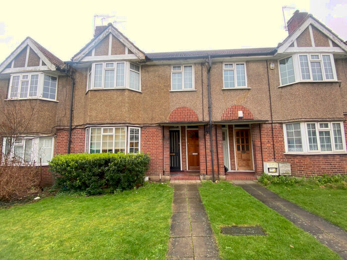 2 Bedroom Flat To Rent In Mountsfield Court, Hither Green, SE13