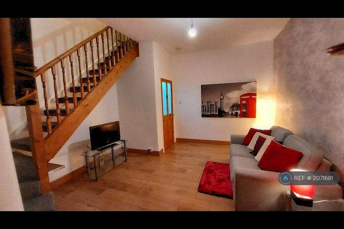 3 Bedroom Terraced House To Rent In Main Street, Auchinleck, KA18