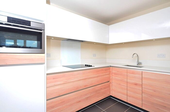 2 Bedroom Flat To Rent In Wiltshire Row, Hoxton, London, N1
